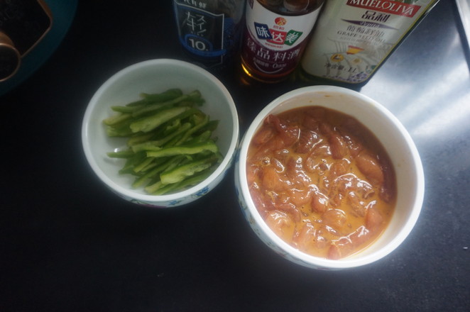 肉質酥嫩的秘訣在此，快手家常菜——酥嫩小炒肉的做法-咸鮮味炒菜譜