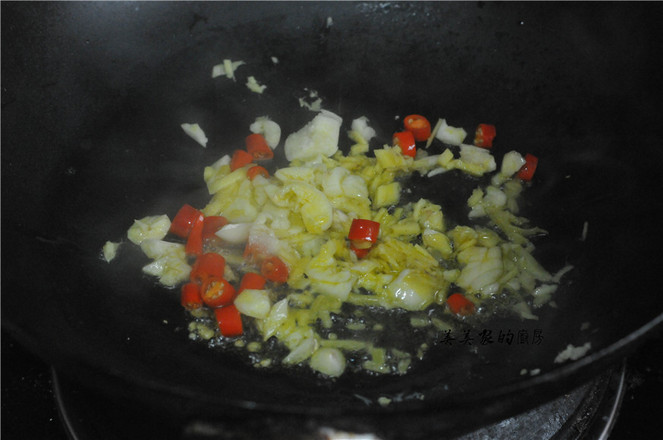 魚的做法這么多，我獨愛酸菜魚，湯鮮肉嫩，比水煮魚片更營養！的做法-酸辣味煮菜譜