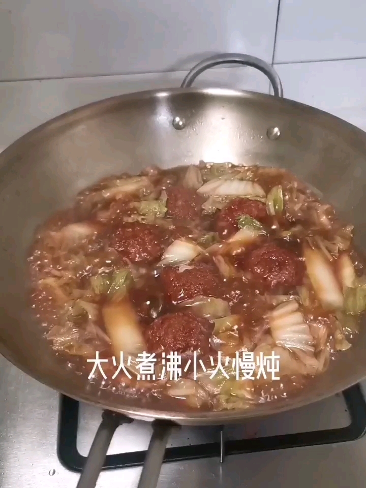 獅子頭燉粉絲的做法-家常味燒菜譜