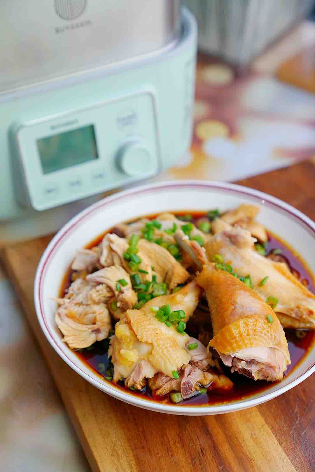 大吉大利，今天我們吃雞，醬油蒸雞健康又簡單的做法-家常味蒸菜譜