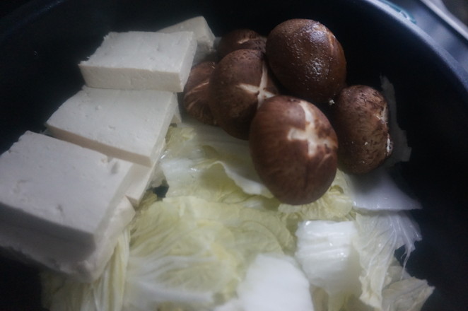 除夕餐桌上最后一道菜品——全家福,有它就圓滿了的做法-咸鮮味煮菜譜-易網健康養生網 除夕餐桌上最后一道菜品——全家福,有它就圓滿了的做法-咸鮮味煮菜譜