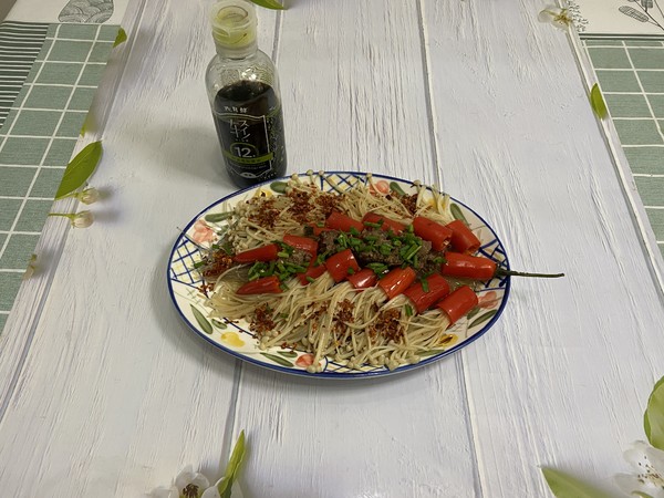 #年味食足#鞭炮牛肉金針菇的做法-香辣味蒸菜譜