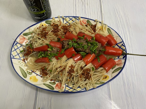 #年味食足#鞭炮牛肉金針菇的做法-香辣味蒸菜譜