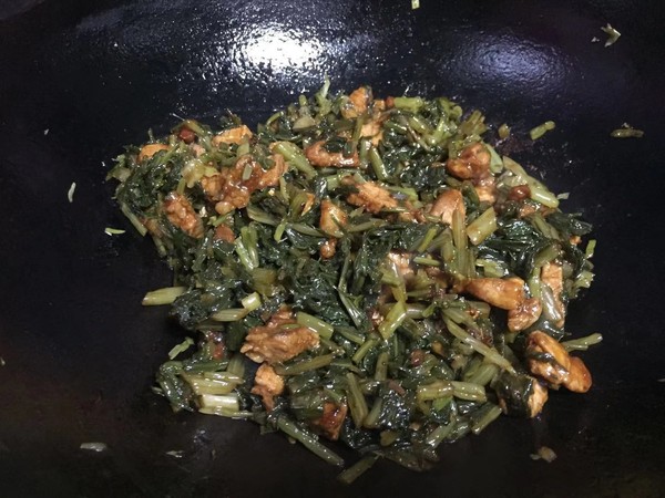 雪菜肉丁手搟面的做法-咸鮮味煮菜譜