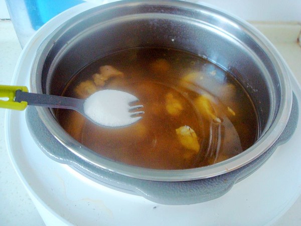 口菇燉土雞的做法-家常味燉菜譜