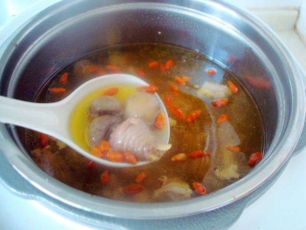 口菇燉土雞的做法-家常味燉菜譜