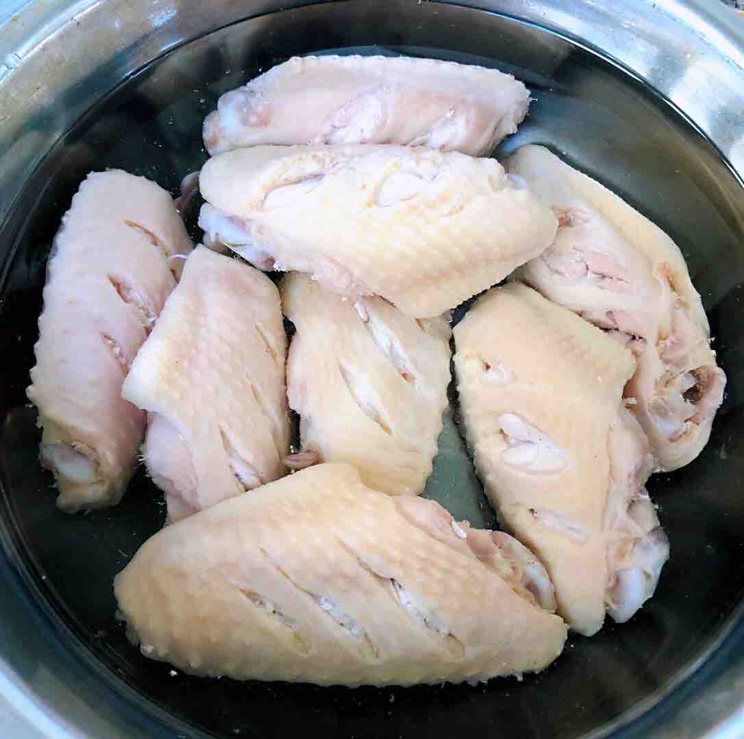 土豆胡蘿卜燉雞翅的做法-咸鮮味燉菜譜-易網(wǎng)健康養(yǎng)生網(wǎng) 土豆胡蘿卜燉雞翅的做法-咸鮮味燉菜譜