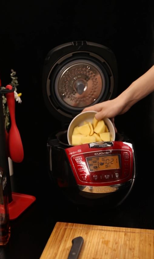 紅燒雞塊的做法-咸鮮味燉菜譜