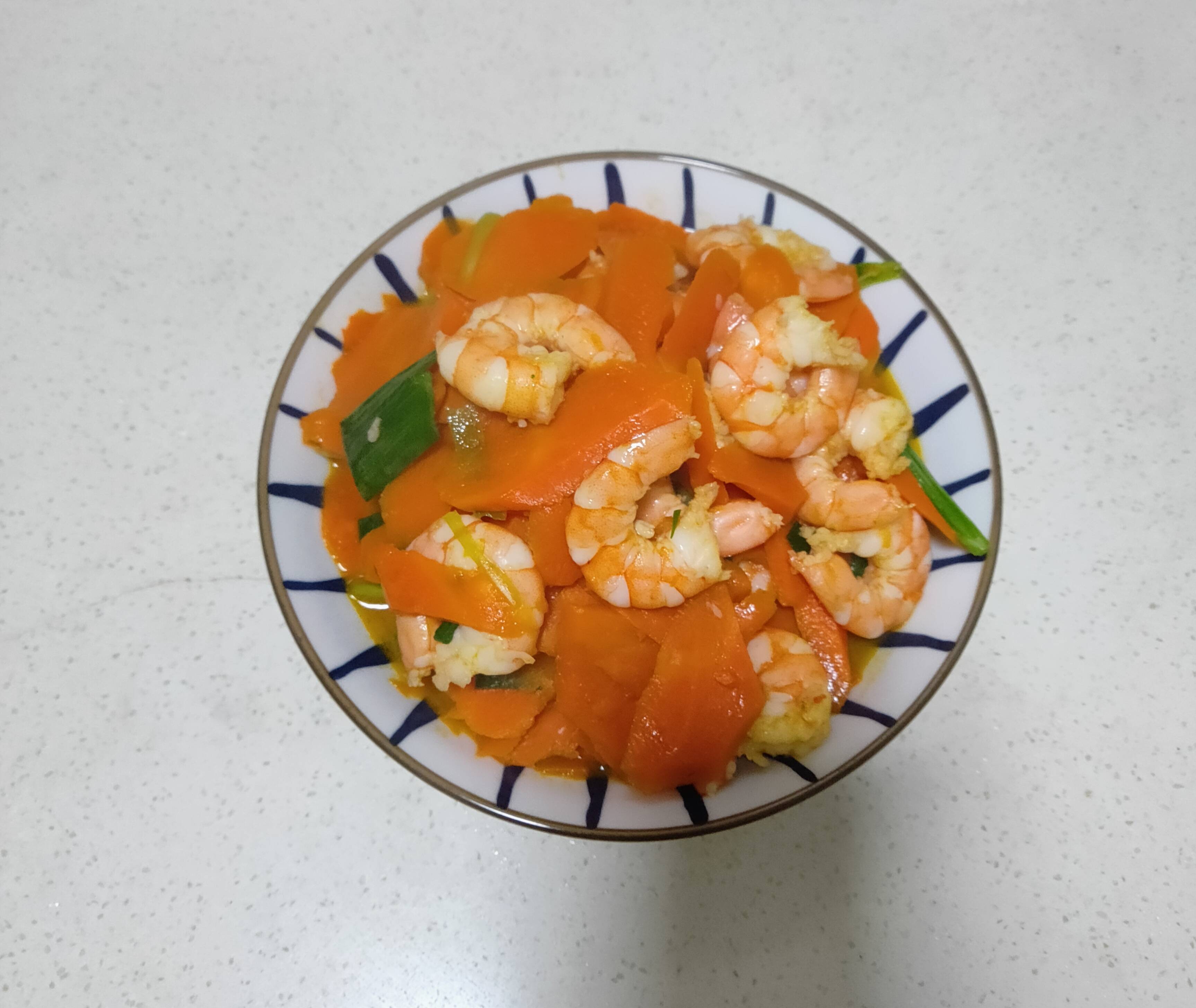 胡蘿卜炒蝦仁的做法-咸鮮味炒菜譜-易網健康養生網 胡蘿卜炒蝦仁的做法-咸鮮味炒菜譜