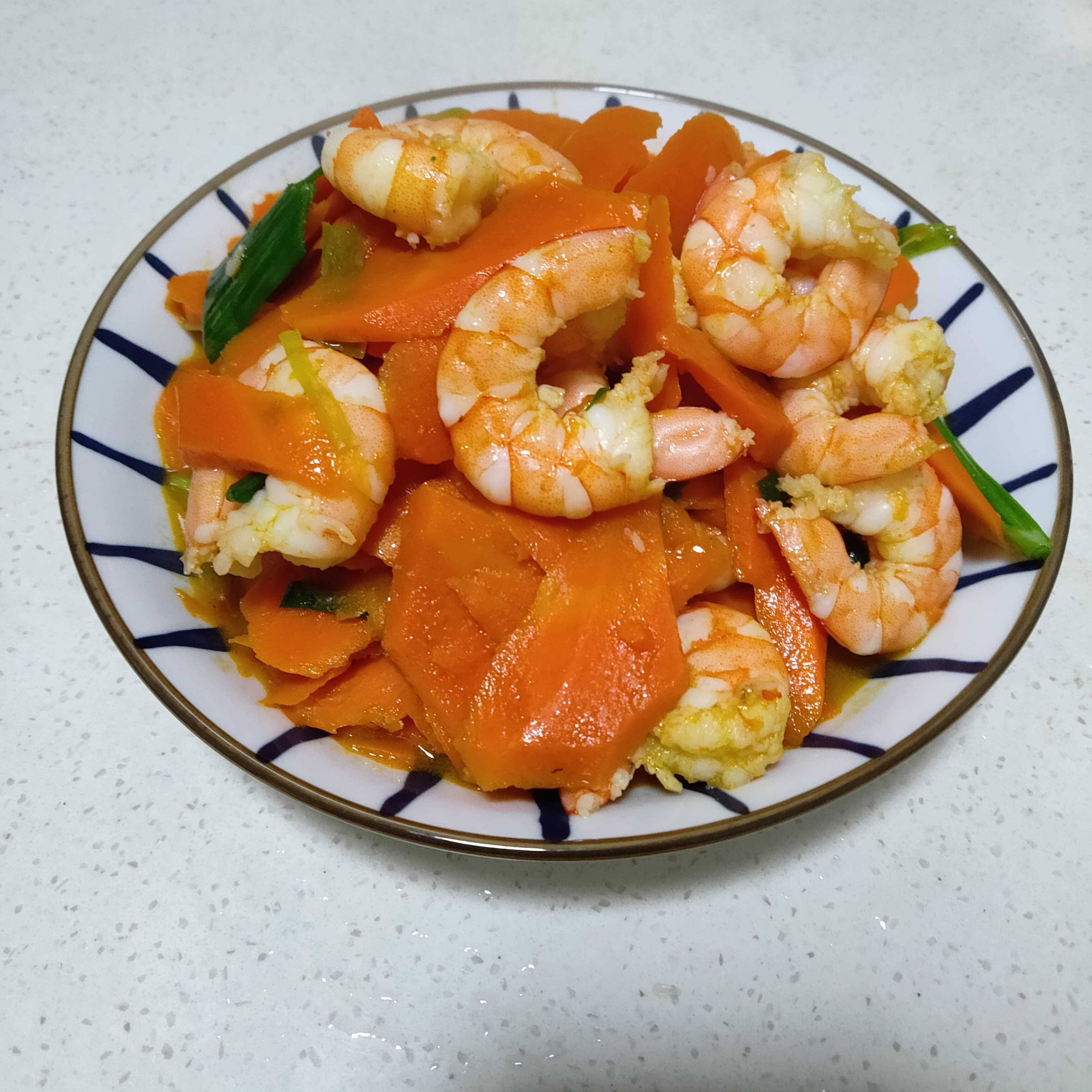 胡蘿卜炒蝦仁的做法-咸鮮味炒菜譜-易網健康養生網 胡蘿卜炒蝦仁的做法-咸鮮味炒菜譜