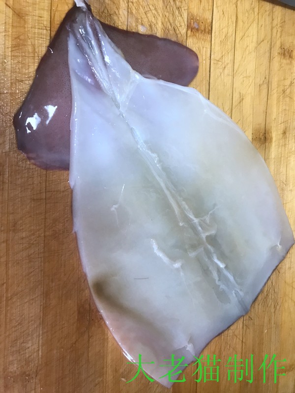 韭菜炒魷魚花的做法-咸鮮味炒菜譜