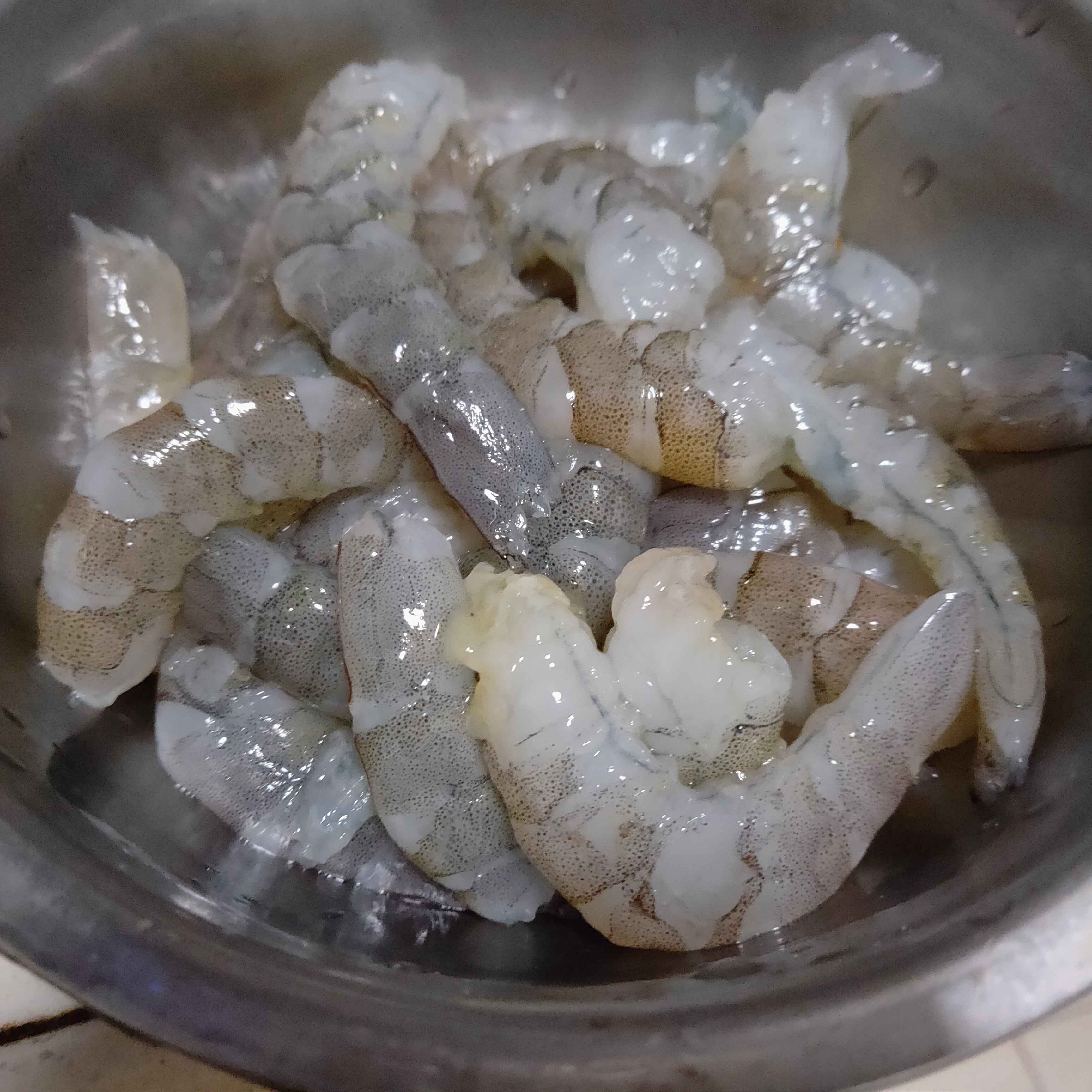 胡蘿卜炒蝦仁的做法-咸鮮味炒菜譜-易網<a href=http://www.gyfww.com/ target=_blank class=infotextkey>健康養生</a>網 胡蘿卜炒蝦仁的做法-咸鮮味炒菜譜