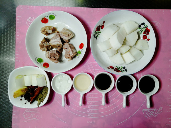 簡易羊肉煲的做法-咸鮮味燉菜譜-易網<a href=http://www.gyfww.com/ target=_blank class=infotextkey>健康養生</a>網 簡易羊肉煲的做法-咸鮮味燉菜譜