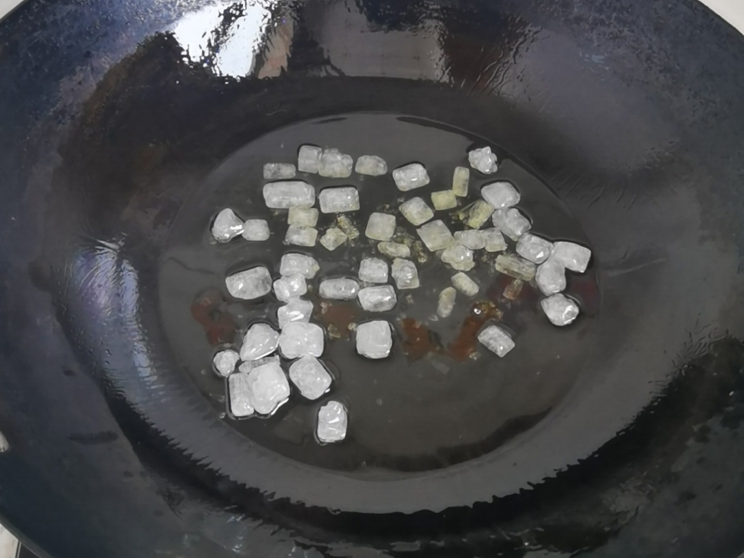 腐乳豬蹄-滿滿的膠原蛋白，軟糯不油膩，入口即化的做法-咸鮮味燉菜譜