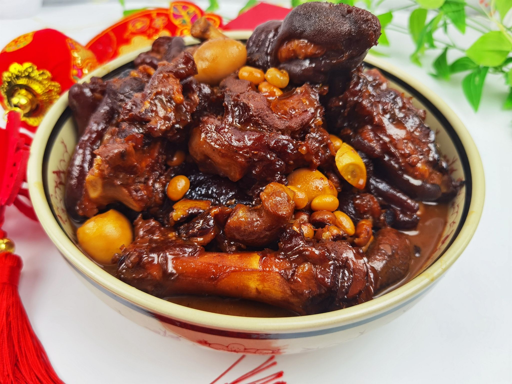 腐乳豬蹄-滿滿的膠原蛋白，軟糯不油膩，入口即化的做法-咸鮮味燉菜譜