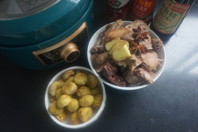 年菜必不可少の栗子燒板鴨，新的一年事業(yè)順心就吃它的做法-咸鮮味燉菜譜