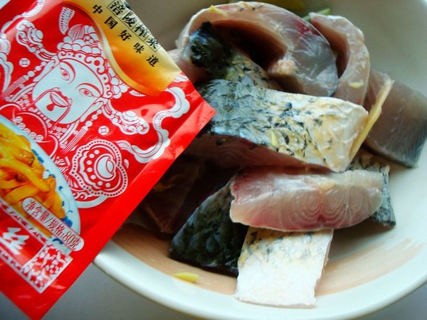 榨菜蒸魚的做法-咸鮮味蒸菜譜