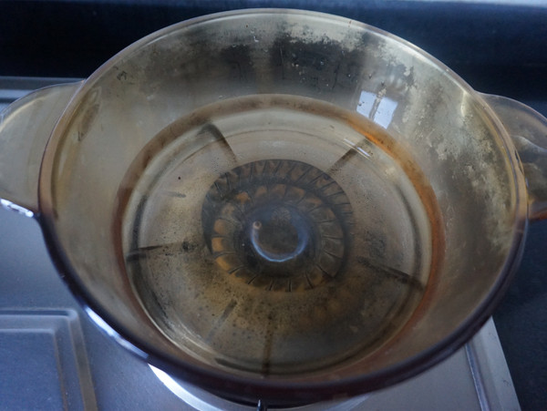 高纖又補腦的涼拌輕食——西芹拌桃仁的做法-酸甜味拌菜譜