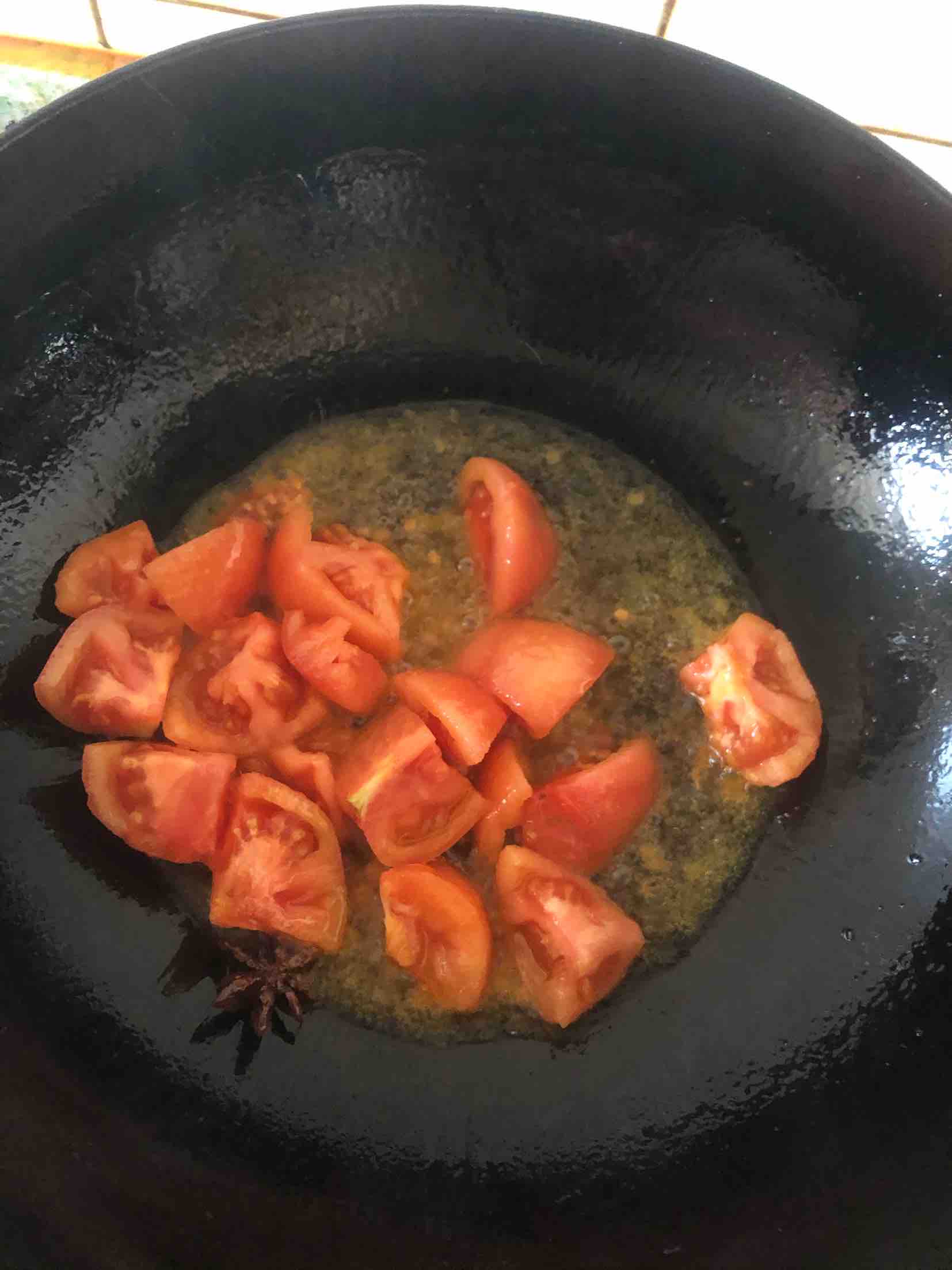 老公超愛吃的西紅柿燉牛腩的做法-家常味燉菜譜