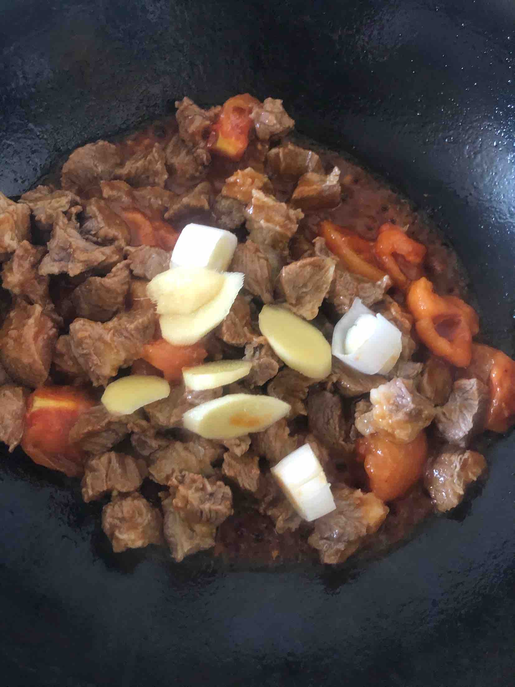 老公超愛吃的西紅柿燉牛腩的做法-家常味燉菜譜