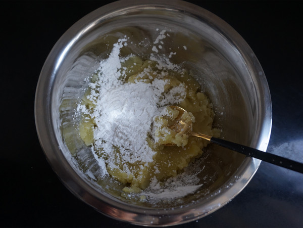 薺菜炒土豆疙瘩的做法-家常味炒菜譜