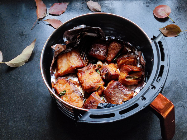 空氣炸鍋醬烤青魚的做法-醬香味烤菜譜
