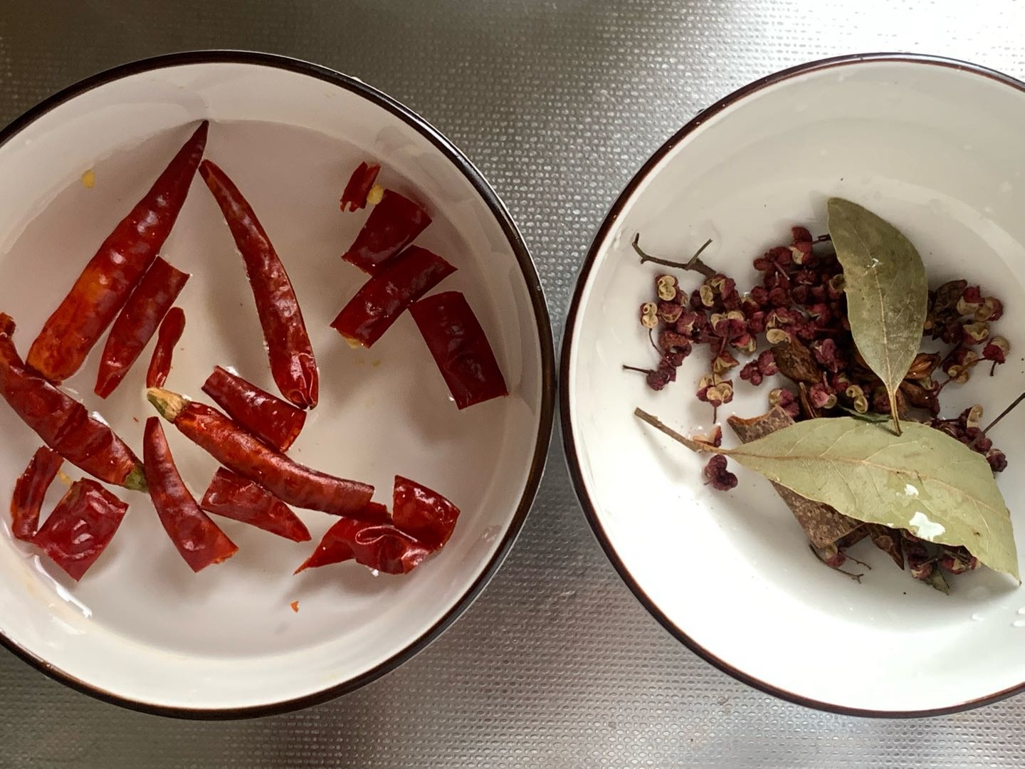 板面 紅燒肉面的做法-香辣味燉菜譜