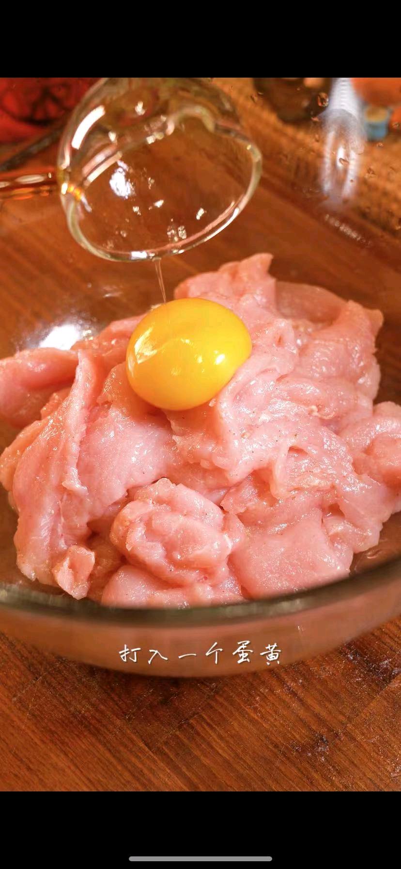 這道經典粵菜咕咾肉,酸甜可口真的太好吃的做法-酸甜味炒菜譜