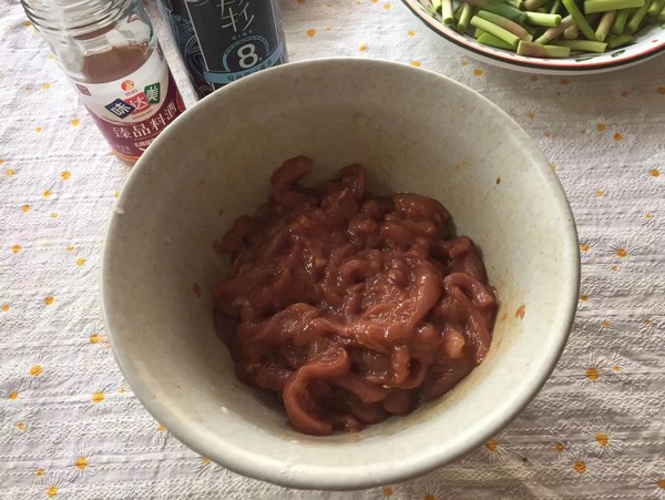 蒜苔炒肉絲的做法-咸鮮味炒菜譜