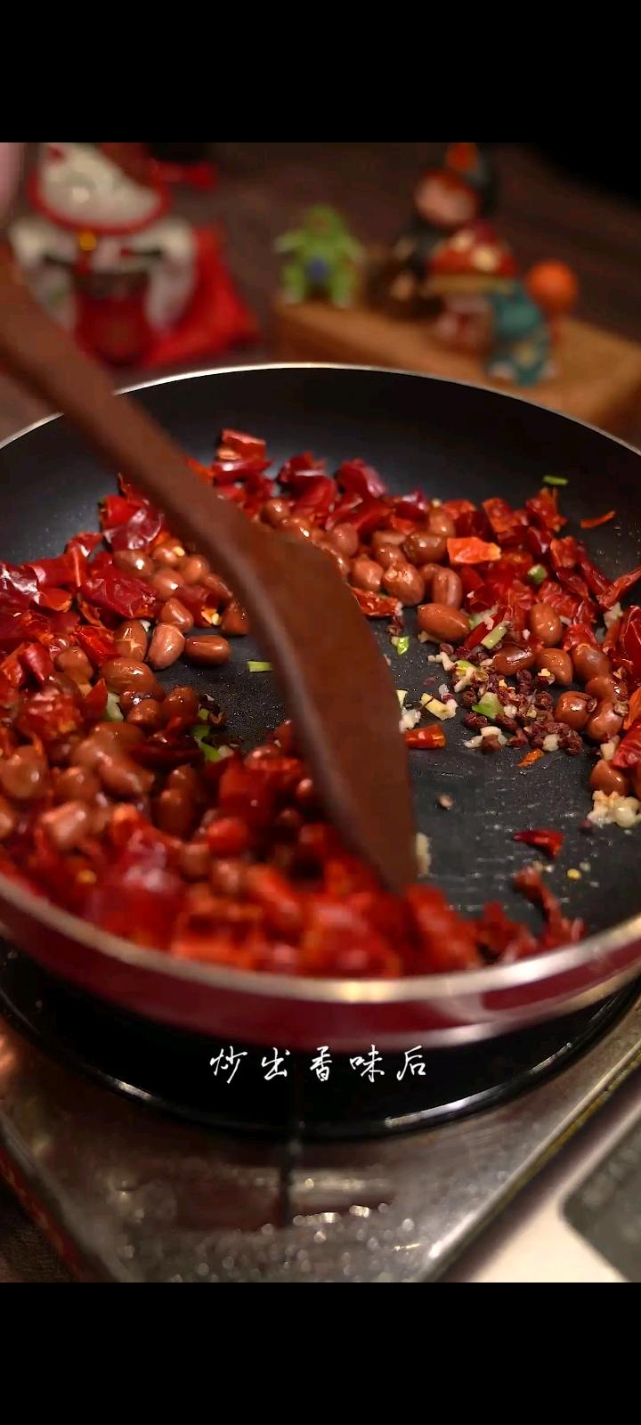 這辣子雞做完不拿去開店，我感覺都對不起的做法-香辣味炒菜譜