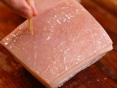 家常版扣肉，軟糯不膩，廚房小白也能輕松的做法-家常味燜菜譜