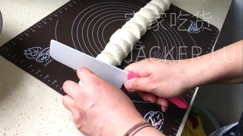 家常韭菜盒子的做法-咸鮮味煎菜譜