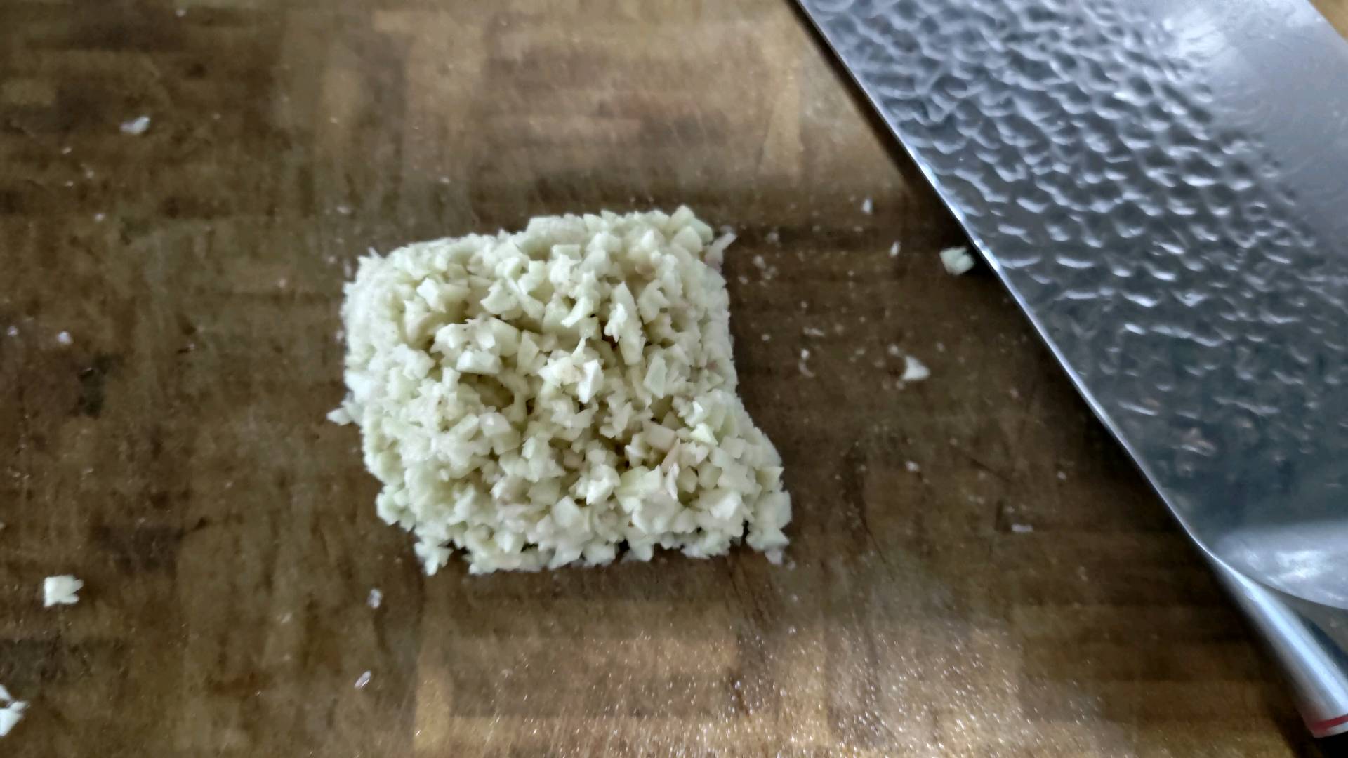 基礎粵菜 沙姜啫啫雞煲的做法-咸鮮味燜菜譜