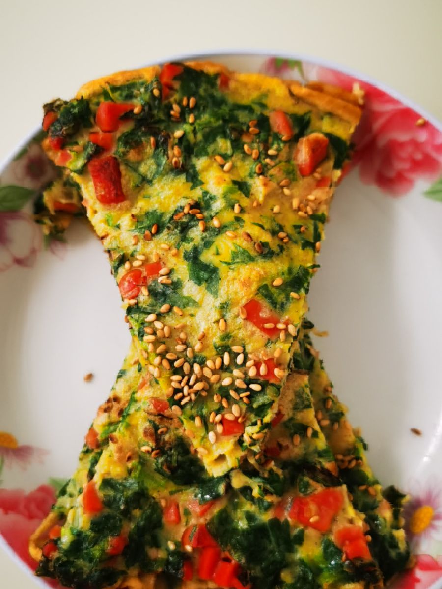 芹菜葉蛋餅的做法-五香味煎菜譜