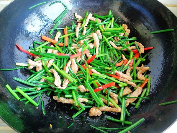 韭苔炒肉的做法-家常味炒菜譜