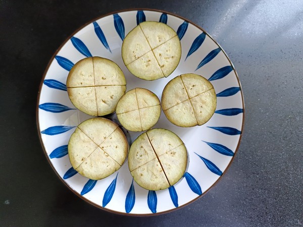 芹菜香菇夾茄子的做法-家常味蒸菜譜