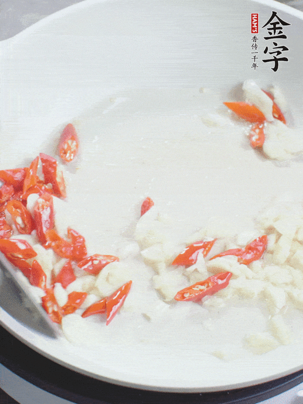 醬油肉干煸糯米筍的做法-香辣味炒菜譜