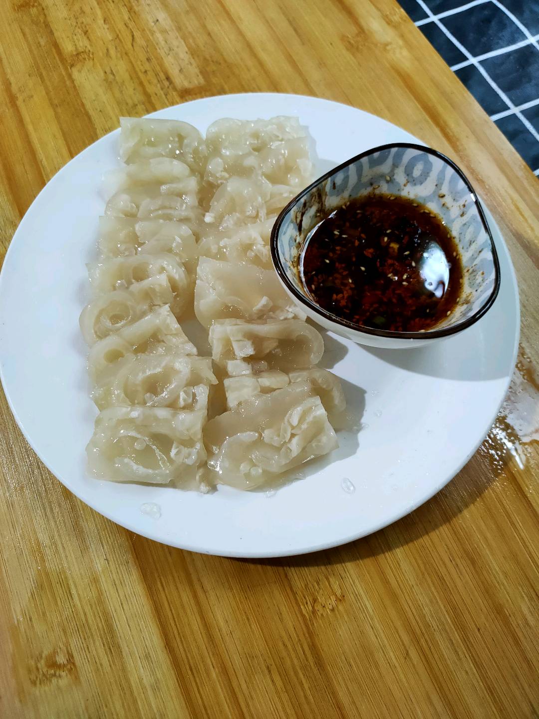 豬皮凍的做法-家常味拌菜譜