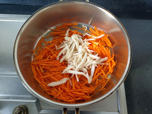 沒(méi)有肉的魚(yú)香肉絲的做法-酸辣味炒菜譜