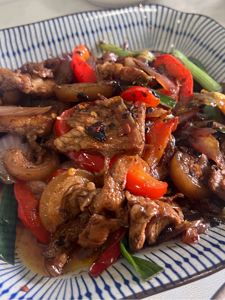 回鍋肉的做法-豆瓣味炒菜譜