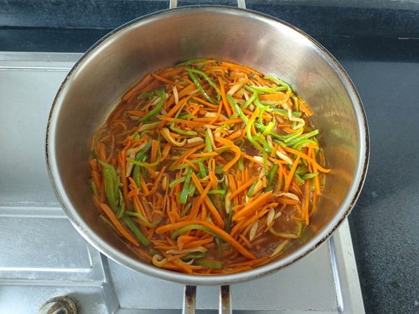 沒(méi)有肉的魚(yú)香肉絲的做法-酸辣味炒菜譜