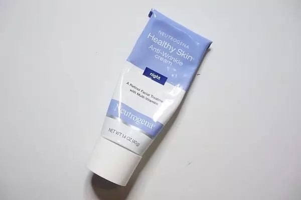  不同膚質(zhì)保濕要做到潤(rùn)而不膩 這些科普不得不學(xué) 