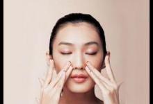 濃妝當(dāng)心色斑爬上臉 中醫(yī)按摩幫忙祛斑