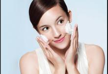 洗面奶泡泡越多越好嗎？