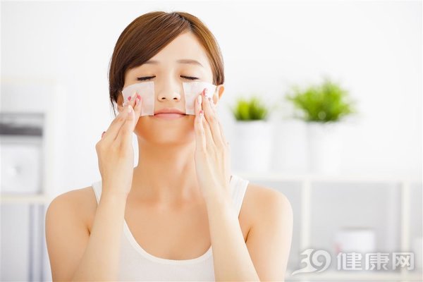 皮膚干燥開裂 哪些是補水的好方法