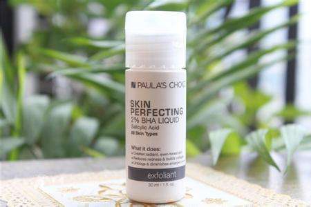 夏日女生面對肌膚大爆痘，什么產(chǎn)品能夠幫助你更快祛痘