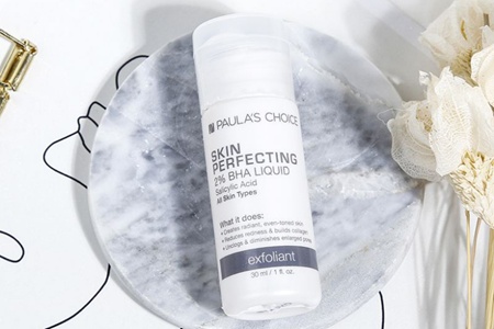 夏日女生面對肌膚大爆痘，什么產(chǎn)品能夠幫助你更快祛痘