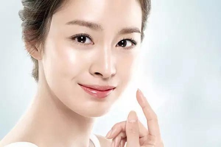 女性皮膚粗糙、干燥怎么辦，四個小方法養出緊致肌膚