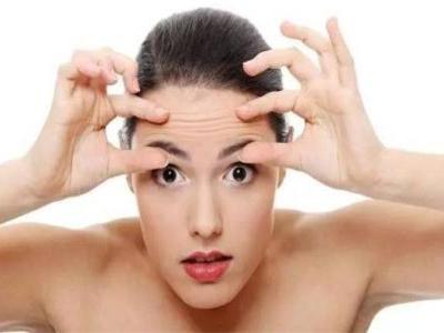 減少抬頭紋產(chǎn)生，你需要注意的三大步驟生活技巧