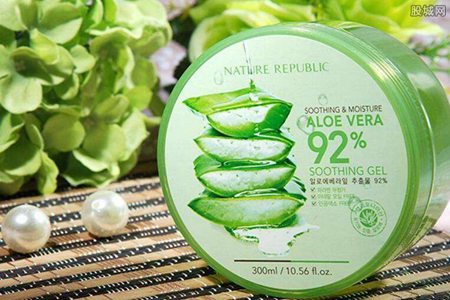 蘆薈膠的用處——肌膚補水祛痘，哪個牌子更好一些